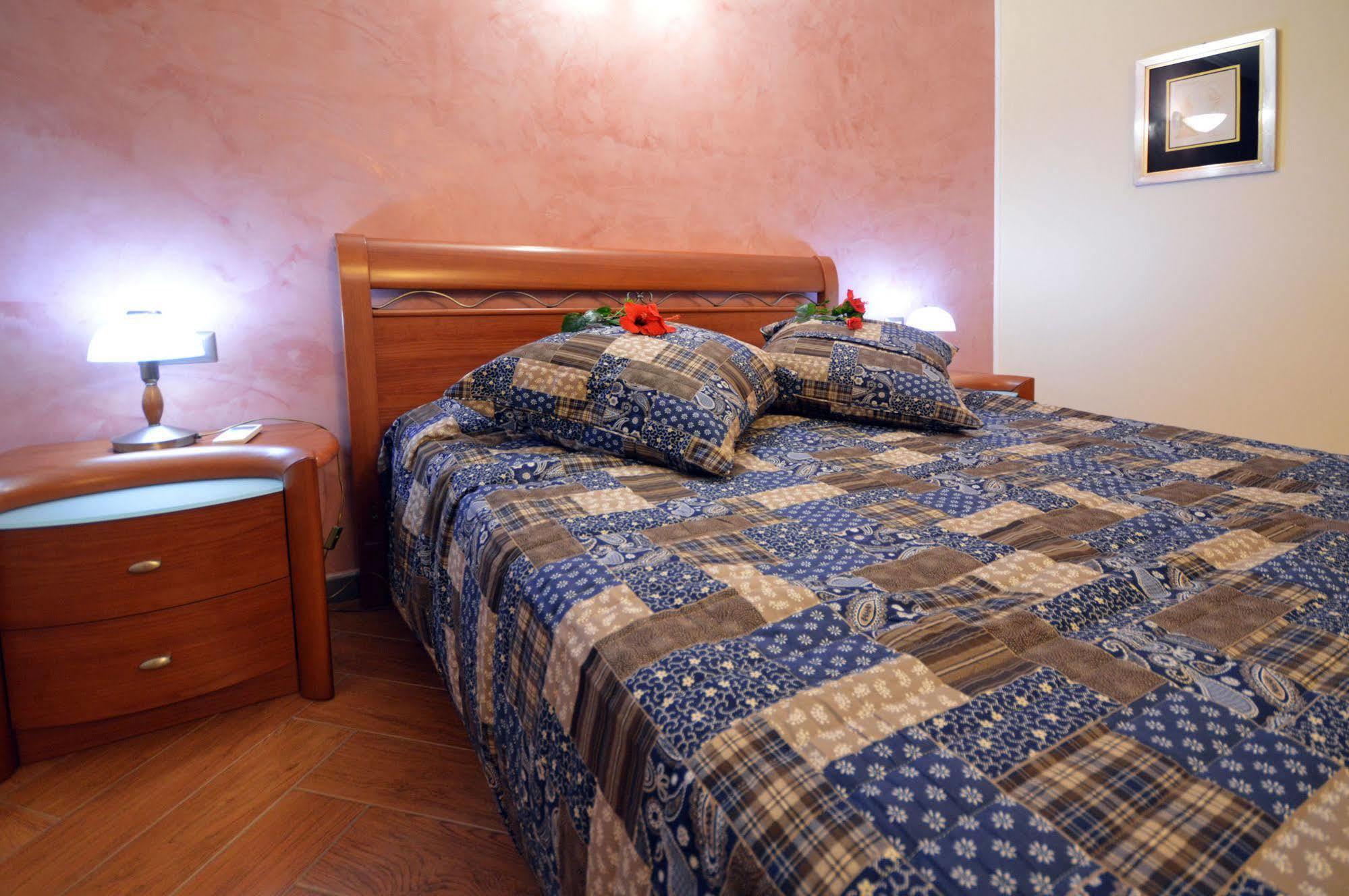 Mar Dei Poeti - Luxury Suites Torre Archirafi Dış mekan fotoğraf